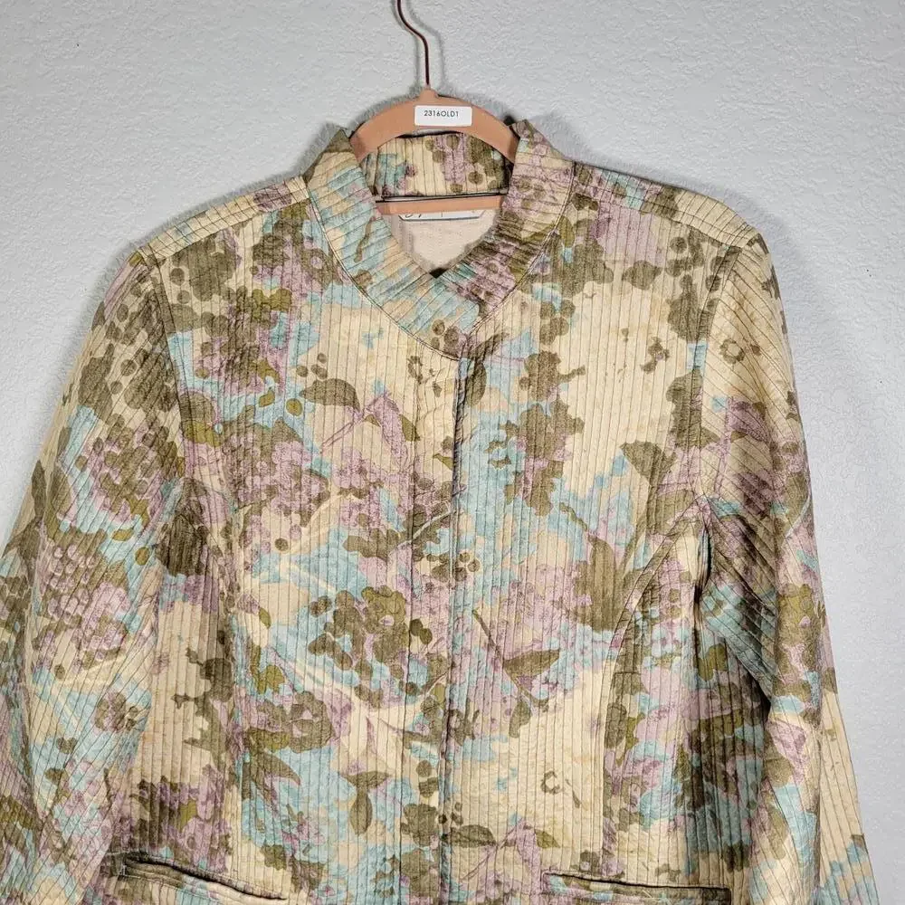 Soft by Avenue Beige Floral Silk Quilted Lightweight Jacket Women Size 14/16 - Picture 6 of 10